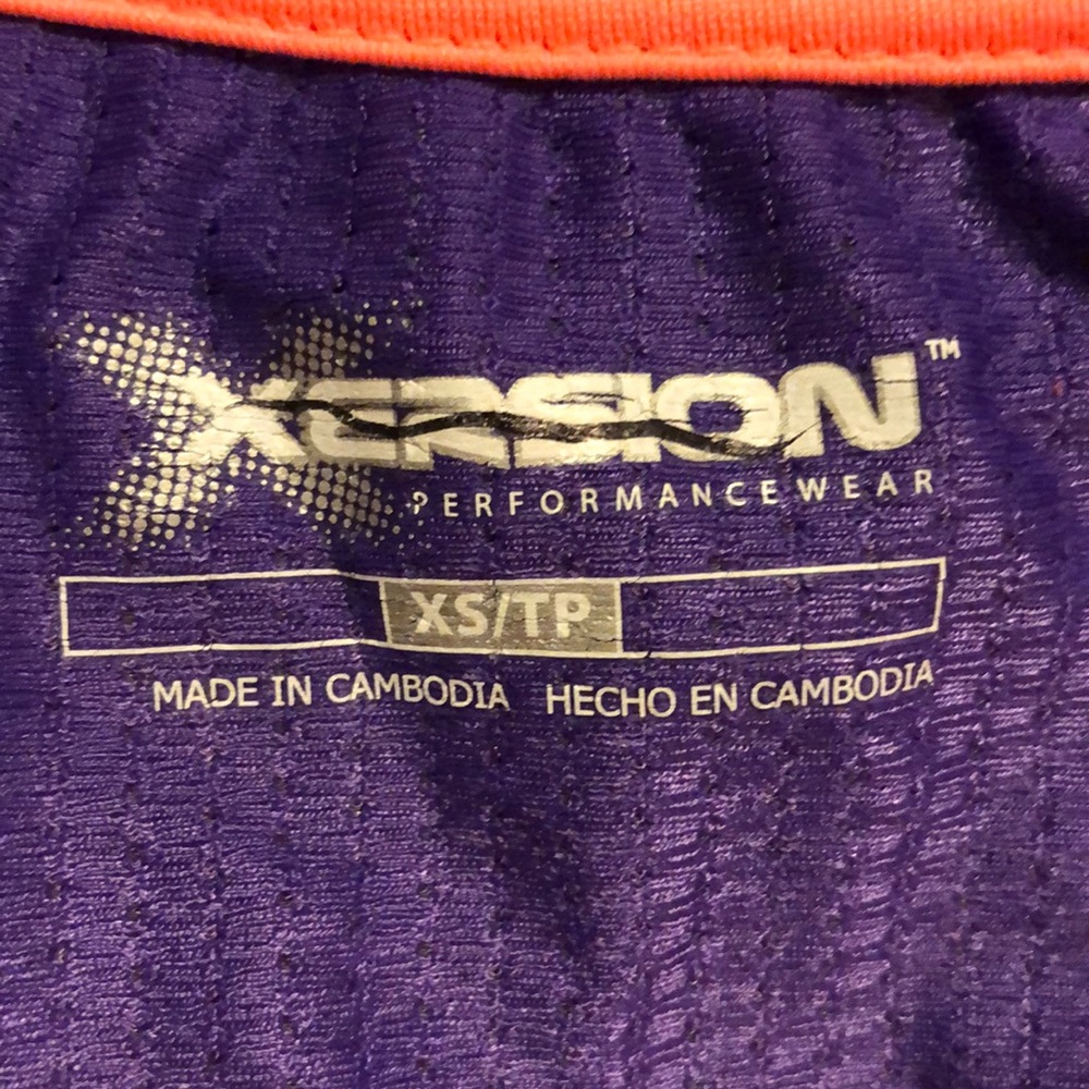Sports top - Picture 2 of 2